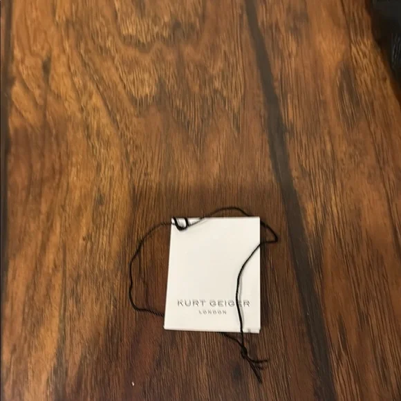 Black Quilted Tote Bag - Picture 2 of 9